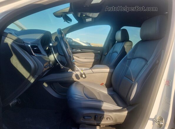 5GAEVBKW8RJ124059 2024 BUICK ENCLAVE White Front interior view