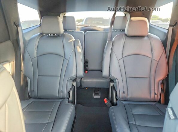 5GAEVBKW8RJ124059 2024 BUICK ENCLAVE White Rear seats view