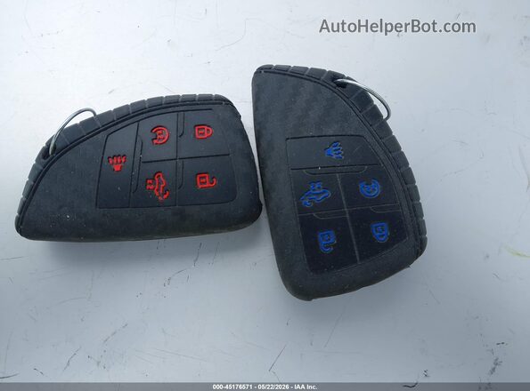5GAEVBRS4SJ289289 2025 BUICK ENCLAVE Бордовый Вид панели приборов