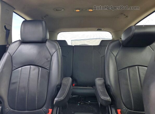 5GAKRBKD2GJ329251 2016 BUICK ENCLAVE White Հետևի նստատեղերի տեսք