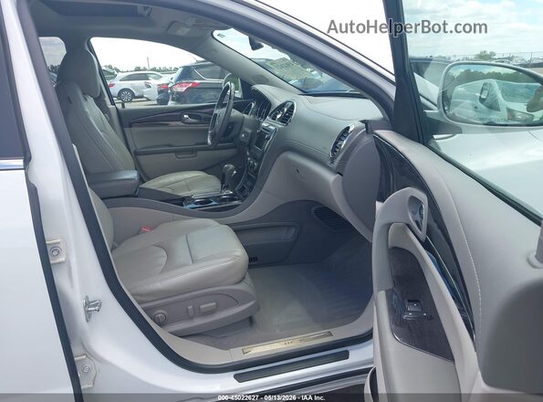 5GAKRBKD7HJ272482 2017 BUICK ENCLAVE White Front interior view