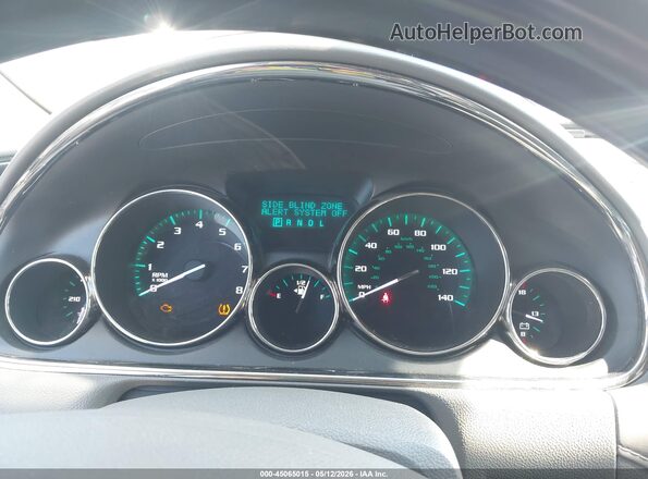 5GAKRCKD1HJ221209 2017 BUICK ENCLAVE Красный Вид задних сидений