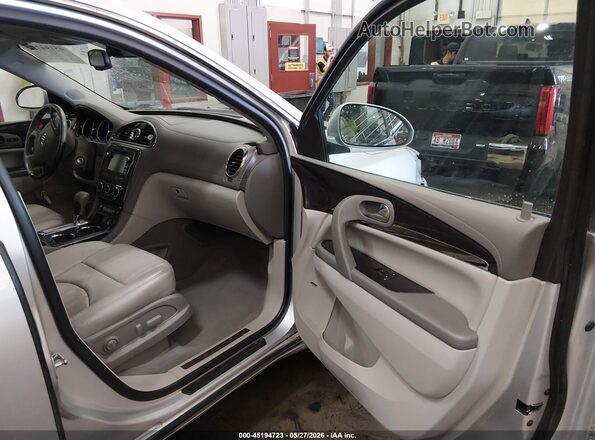 5GAKVCKD0GJ295800 2016 BUICK ENCLAVE Серебряный Вид салона спереди