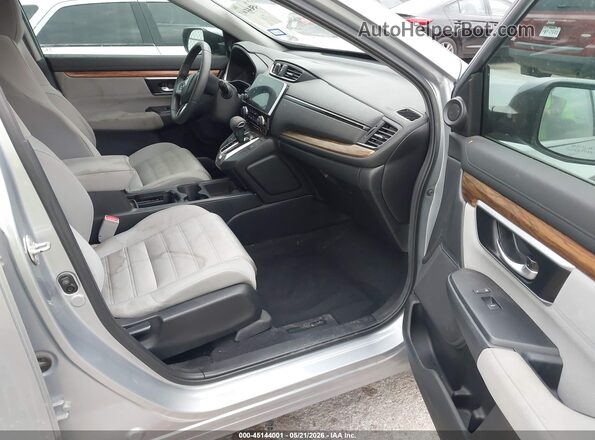 5J6RW1H55JA009889 2018 HONDA CR-V Silver Front interior view