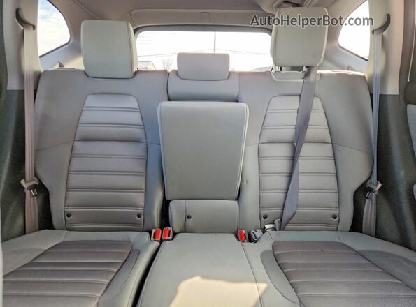 5J6RW2H55JL035337 2018 HONDA CR-V Silver Widok tylnych siedzeń