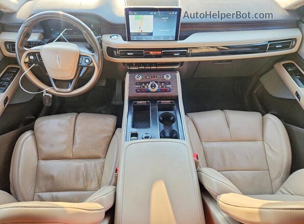 5LM5J7XC2LGL04267 2020 LINCOLN AVIATOR Brown წინა პანელის ხედი