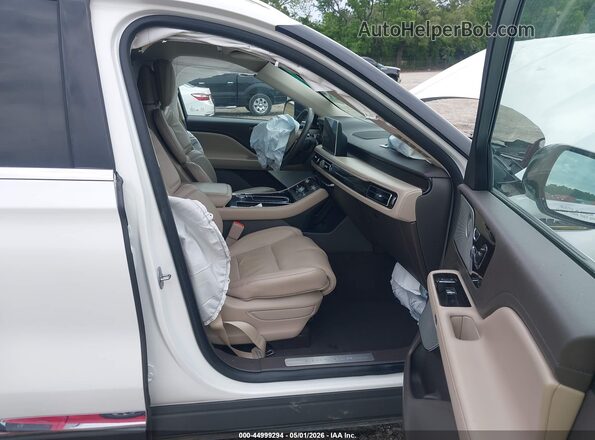 5LM5J7XC6LGL32461 2020 LINCOLN AVIATOR White Սալոնի դիմացի տեսք