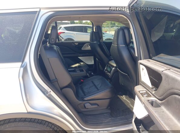 5LM5J7XC8LGL26788 2020 LINCOLN AVIATOR Gray Widok naklejki z numerem VIN