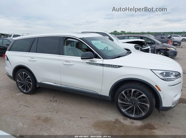5LM5J7XC9NGL10800 2022 LINCOLN AVIATOR White Widok zestawu wskaźników