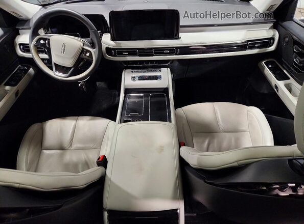 5LM5J7XC9SGL14728 2025 LINCOLN AVIATOR Black Vista del salpicadero
