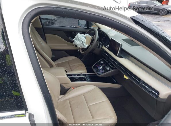 5LMCJ1C92NUL14722 2022 LINCOLN CORSAIR White Widok wnętrza z przodu