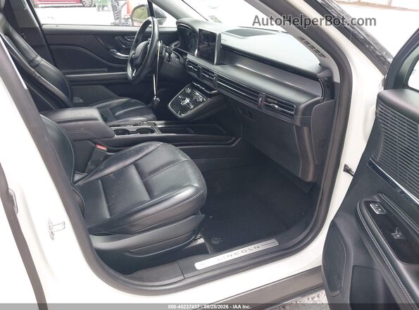 5LMCJ1C95LUL01377 2020 LINCOLN CORSAIR White Вид салону спереду