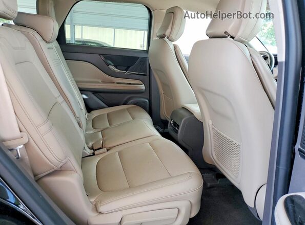 5LMCJ1C96LUL27731 2020 LINCOLN CORSAIR Black Rear interior view