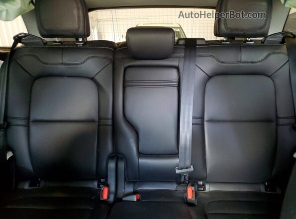 5LMCJ1D98LUL09956 2020 LINCOLN CORSAIR Burgundy Rear seats view