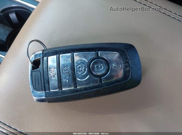 5LMCJ2C92LUL10205 2020 LINCOLN CORSAIR White Вид панелі приладів