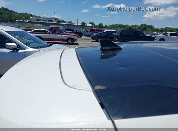 5LMCJ2C92LUL10205 2020 LINCOLN CORSAIR White Вид спереду