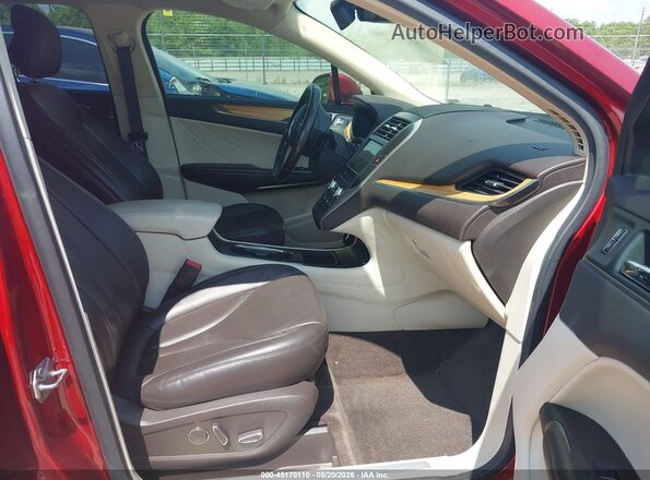 5LMCJ2C95GUJ27905 2016 LINCOLN MKC Red Вид салону спереду
