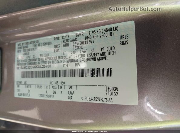 5LMCJ2C96KUL25708 2019 LINCOLN MKC Champagne ძრავის განყოფილების ხედი