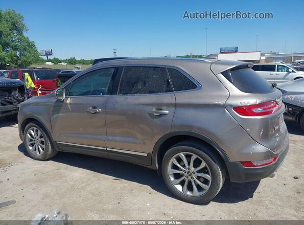 5LMCJ2C96KUL25708 2019 LINCOLN MKC Champagne სალონის 360-გრადუსიანი ხედი