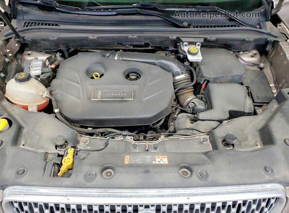 5LMCJ2C96KUL39799 2019 LINCOLN MKC Gray Engine compartment view