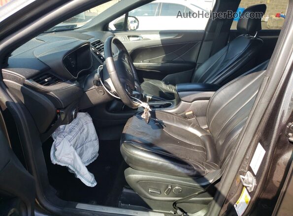 5LMCJ2D92KUL12744 2019 LINCOLN MKC Gray Vista interior delantera