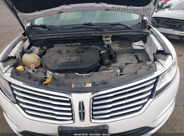 5LMCJ2D97HUL44419 2017 LINCOLN MKC White Հետևի տեսք