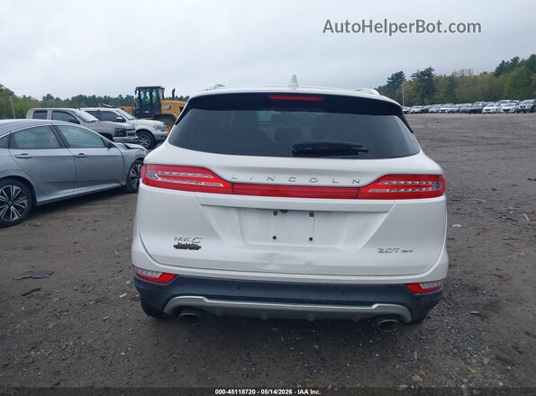 5LMCJ2D97HUL44419 2017 LINCOLN MKC White 