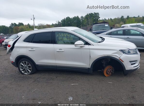 5LMCJ2D97HUL44419 2017 LINCOLN MKC White Սալոնի հետևի տեսք