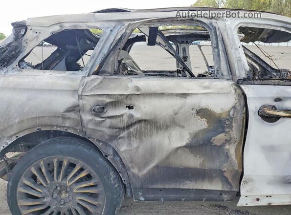 5LMCJ2DH1LUL02442 2020 LINCOLN CORSAIR Burn უკანა სავარძლების ხედი