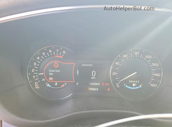 5LMCJ3C91HUL61417 2017 LINCOLN MKC Красный Вид щитка приборов