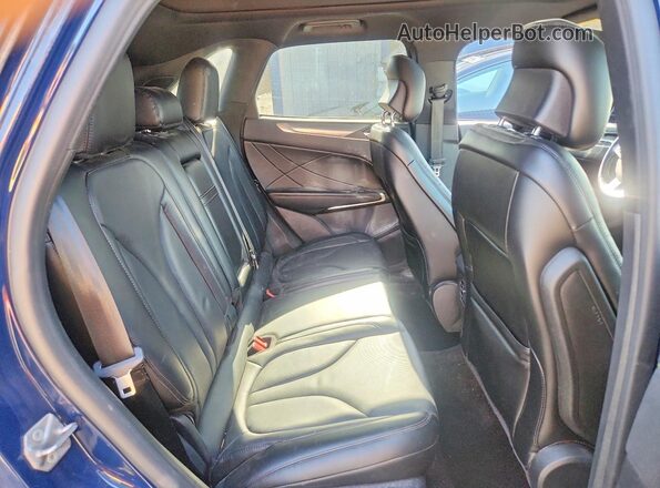5LMCJ3C97KUL44788 2019 LINCOLN MKC Blue Widok tylnych siedzeń
