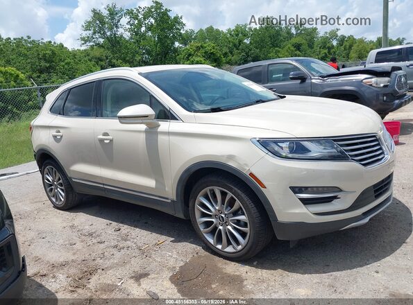 5LMCJ3C98JUL01320 2018 LINCOLN MKC Beige Սալոնի հետևի տեսք