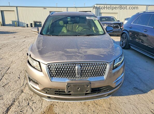 5LMCJ3C9XKUL15544 2019 LINCOLN MKC Tan Դիմացի տեսք