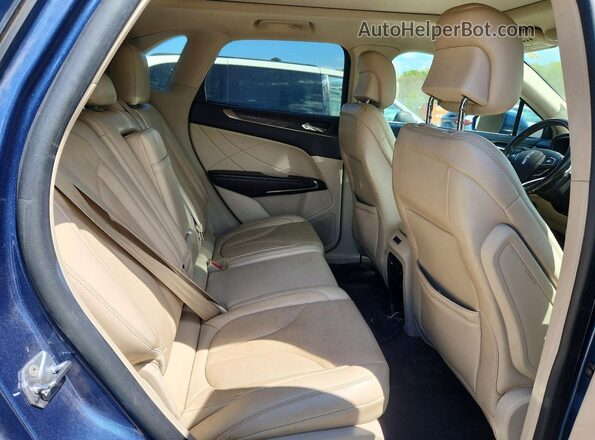 5LMCJ3D92JUL00291 2018 LINCOLN MKC Blue 