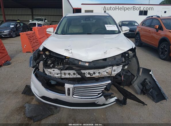 5LMCJ3D92JUL13624 2018 LINCOLN MKC Белый Вид задней части салона
