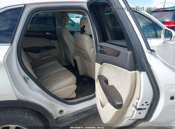 5LMCJ3D95HUL62858 2017 LINCOLN MKC White VIN კოდის სტიკერის ხედი