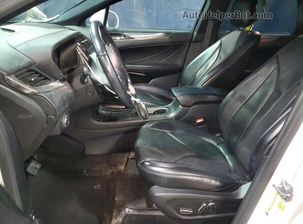 5LMCJ3D95KUL16499 2019 LINCOLN MKC White Вид салону спереду