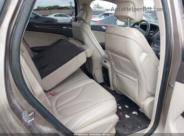 5LMCJ3D96KUL09593 2019 LINCOLN MKC Silver 