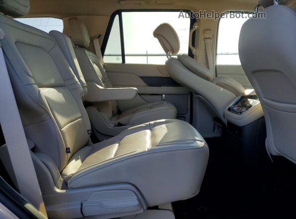 5LMJJ2HT8KEL25277 2019 LINCOLN NAVIGATOR Gray 