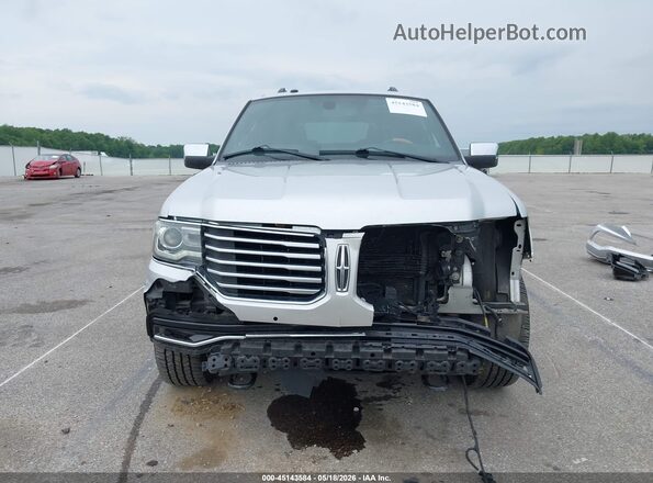 5LMJJ2JT2HEL01317 2017 LINCOLN NAVIGATOR Серебряный Вид задней части салона