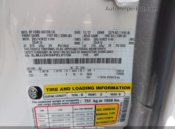 5LMJJ2KG8PEL01726 2023 LINCOLN NAVIGATOR White Vista del compartimento del motor