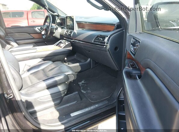 5LMJJ2KT1LEL00716 2020 LINCOLN NAVIGATOR Black Widok wnętrza z przodu