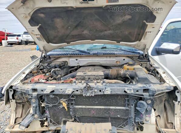 5LMJJ2KT2GEL02481 2016 LINCOLN NAVIGATOR White ძრავის განყოფილების ხედი
