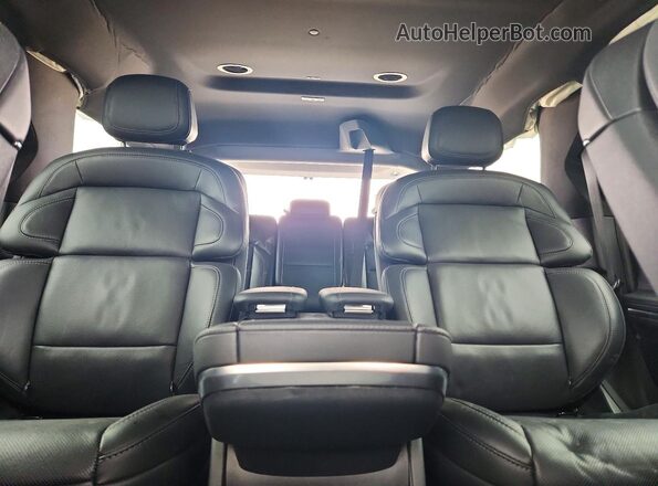 5LMJJ2LG0SEL06345 2025 LINCOLN NAVIGATOR Black უკანა სავარძლების ხედი
