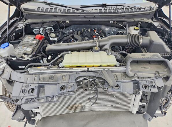 5LMJJ2LG0SEL06345 2025 LINCOLN NAVIGATOR Black ძრავის განყოფილების ხედი