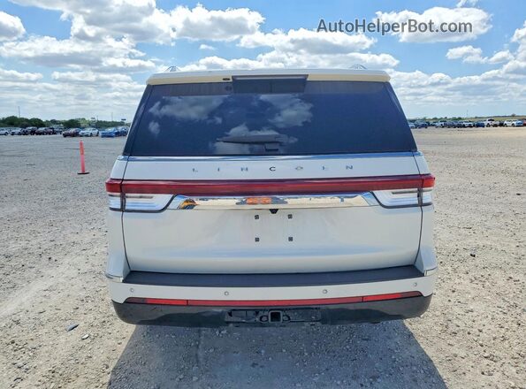 5LMJJ2LG7REL08832 2024 LINCOLN NAVIGATOR White Հետևի տեսք