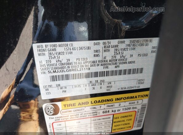 5LMJJ2LG8REL21119 2024 LINCOLN NAVIGATOR Black ძრავის განყოფილების ხედი