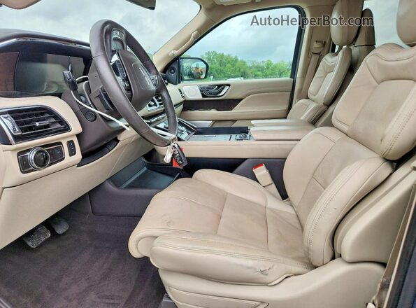 5LMJJ2LT1LEL11827 2020 LINCOLN NAVIGATOR Blue Widok wnętrza z przodu