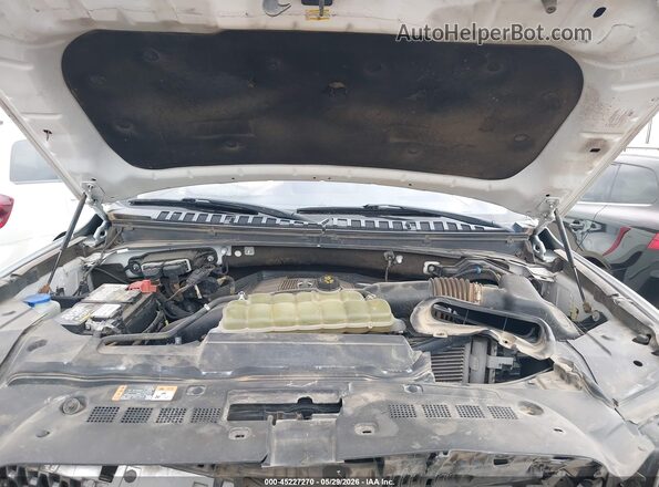 5LMJJ2LT5LEL01284 2020 LINCOLN NAVIGATOR White Widok z tyłu