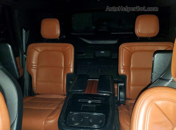 5LMJJ2LT7KEL16304 2019 LINCOLN NAVIGATOR Black 